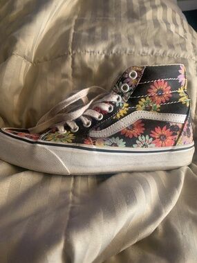 VANS Sk8-Hi Black/Peace Floral sneakers